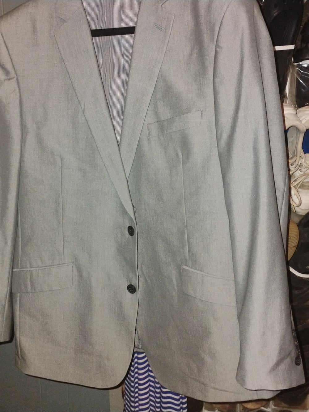 Men's Light Gray Two-Button Suit Jacket